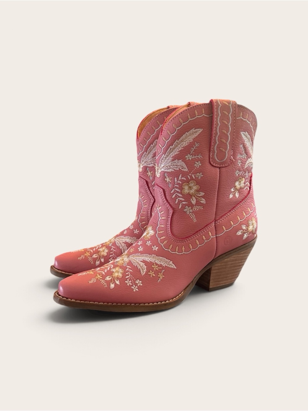 Dingo 1969 Primrose Leather Bootie in Pink
